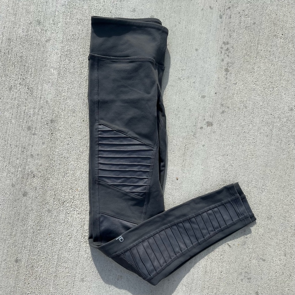 $115 Alo Yoga Women's Gray High-Waisted Moto Leggings Pants Size Small